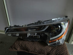 Toyota Corolla L LE 2020-2024, Faro o Foco ORIGINAL Conductor Lado Izquierdo Funcionando original 100% OPCIONAL lado pasajero original dañado