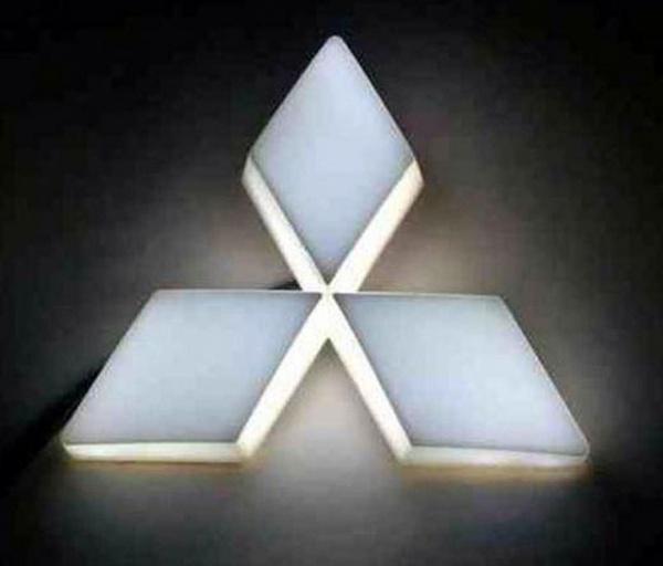 Emblema MITSUBISHI