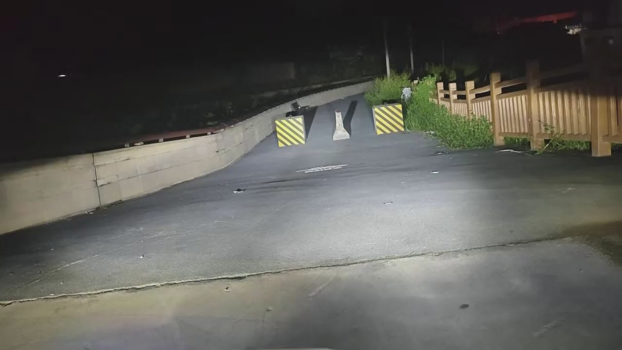 HEADLIGHT LED R8X 40000LM